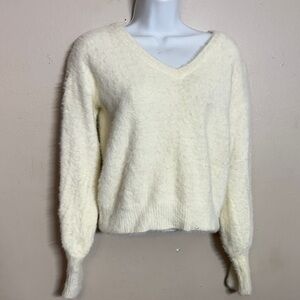 Women Cozy Cream V-Neck Sweater size S
